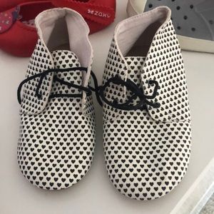 Zara baby shoes size 24